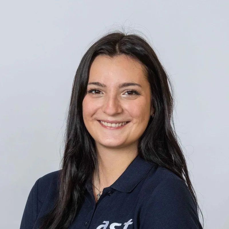 Isabella Farkas, Kundenbetreuung Wiener Neudorf bei asut computer